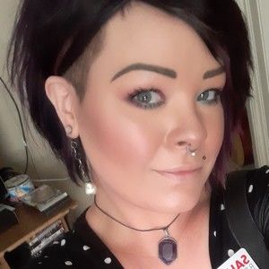 Meet your Posher, Cassaundra